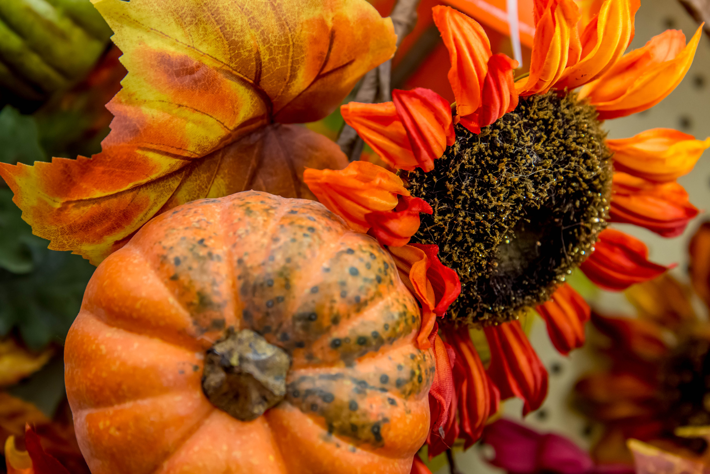 Fall colors home decorations - leaves